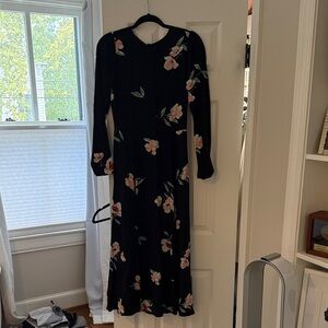 Reformation size 6 - Floral Black Long Sleeve Dress